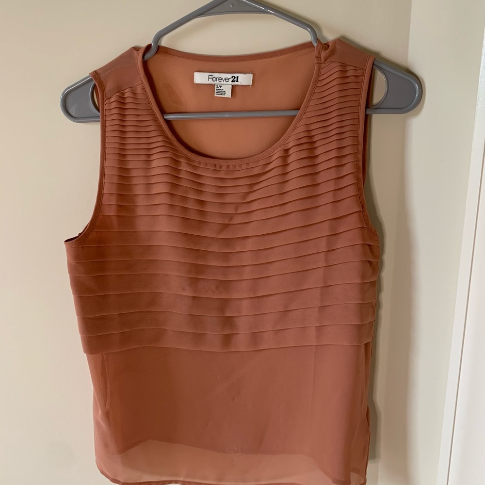 brown top